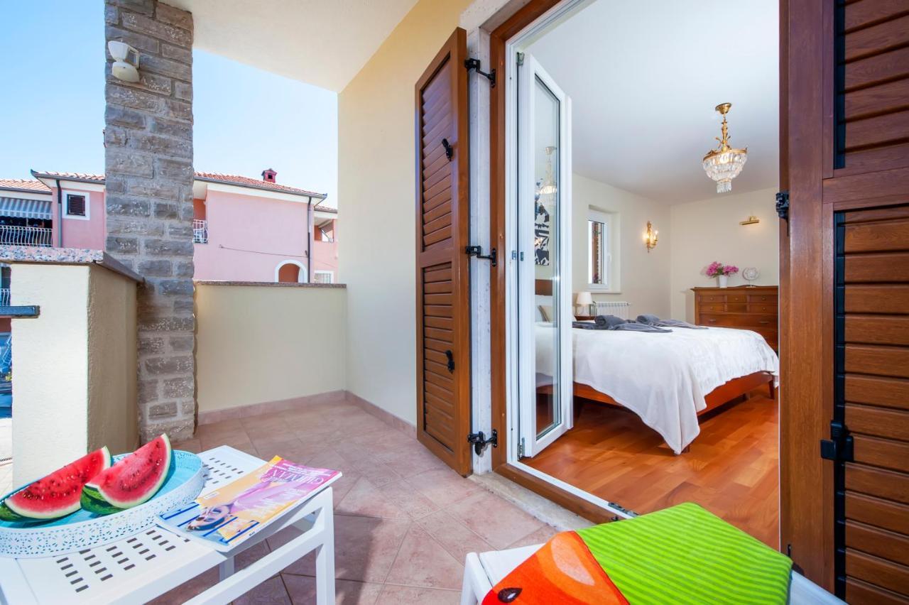 Villa Francesco โรวีน ภายนอก รูปภาพ
