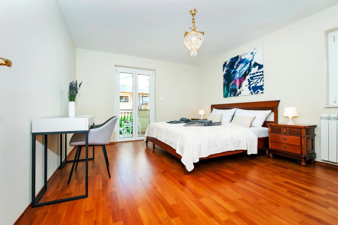 Villa Francesco โรวีน ภายนอก รูปภาพ